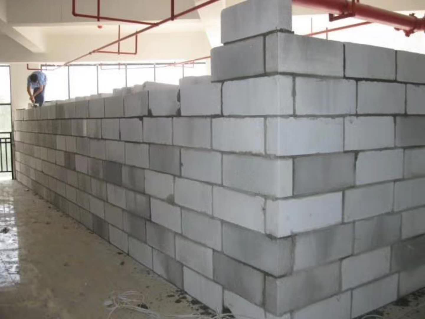 黄龙蒸压加气混凝土砌块承重墙静力和抗震性能的研究